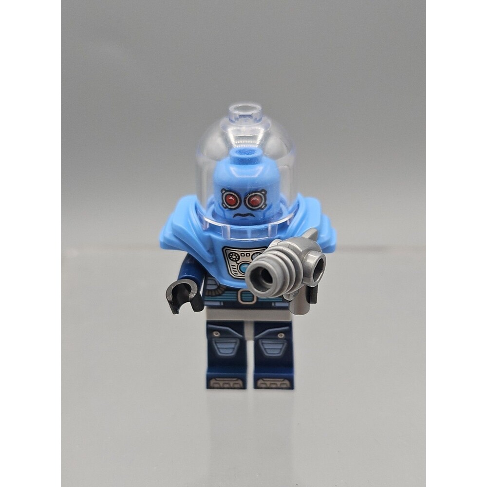 Lego Mr. Freeze Minifigure DC Super Heroes The Lego Batman Movie 70901 sh0319 F3